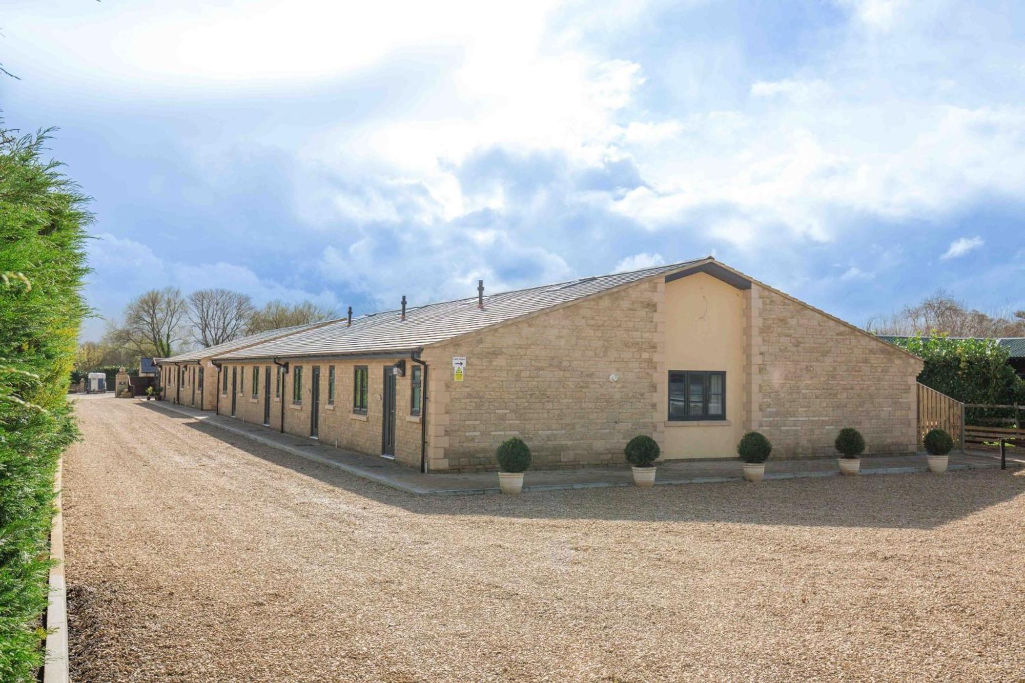 Aintree Cottage Cirencester Exterior photo